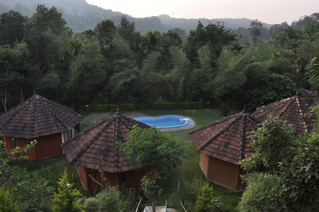 Sunbird Garden Resort Krishnagiri Bagian luar foto