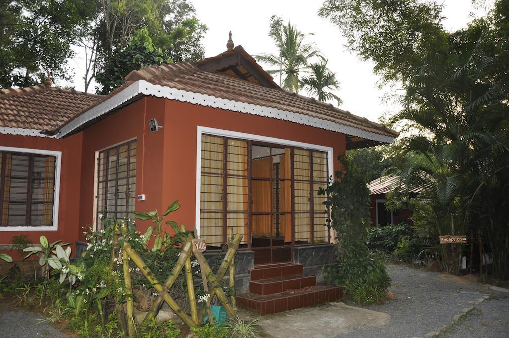 Sunbird Garden Resort Krishnagiri Ruang foto