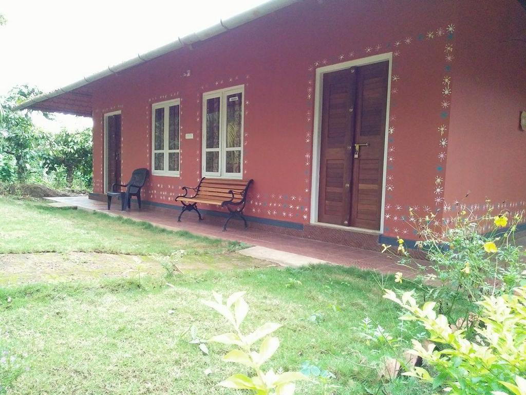 Sunbird Garden Resort Krishnagiri Bagian luar foto