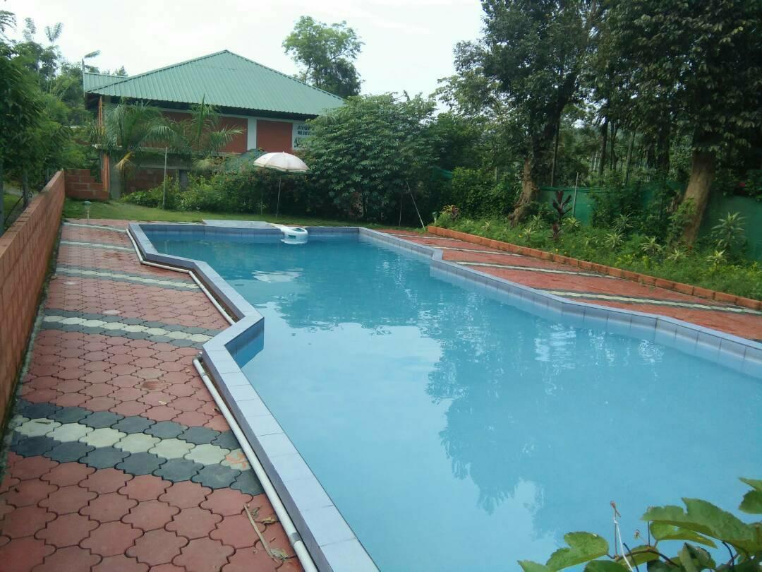 Sunbird Garden Resort Krishnagiri Bagian luar foto