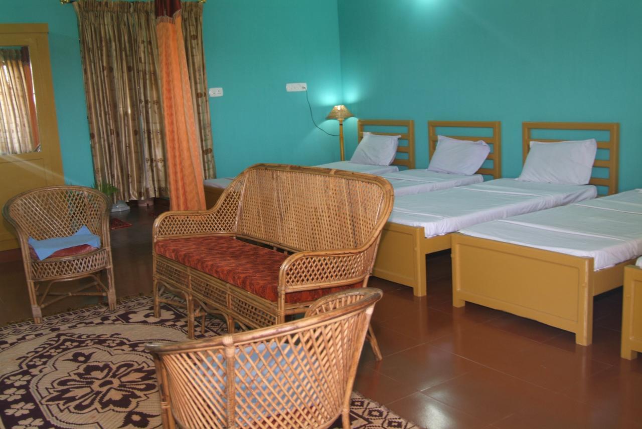 Sunbird Garden Resort Krishnagiri Ruang foto
